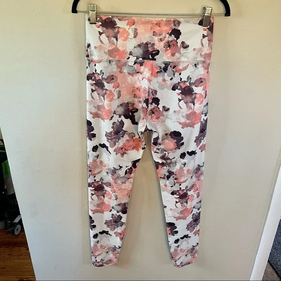 Balance Collection Leggings - Picture 3 of 4